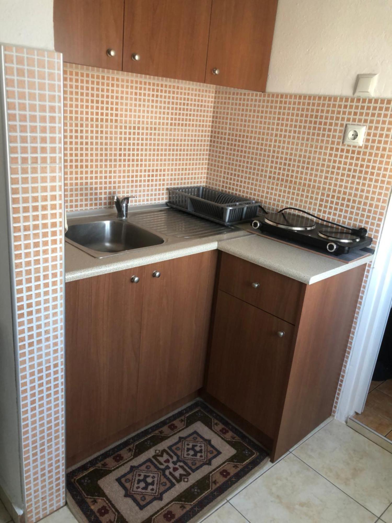 Nikos Rooms Néa Péramos Eksteriør billede